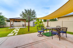 18 Mi to Disney Home with Yard in Davenport!